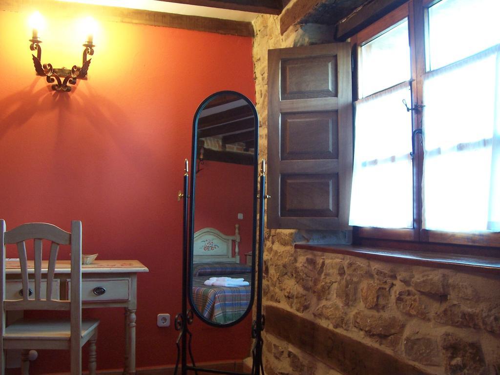 Bezana Casa Rural La Toba I Y II الغرفة الصورة